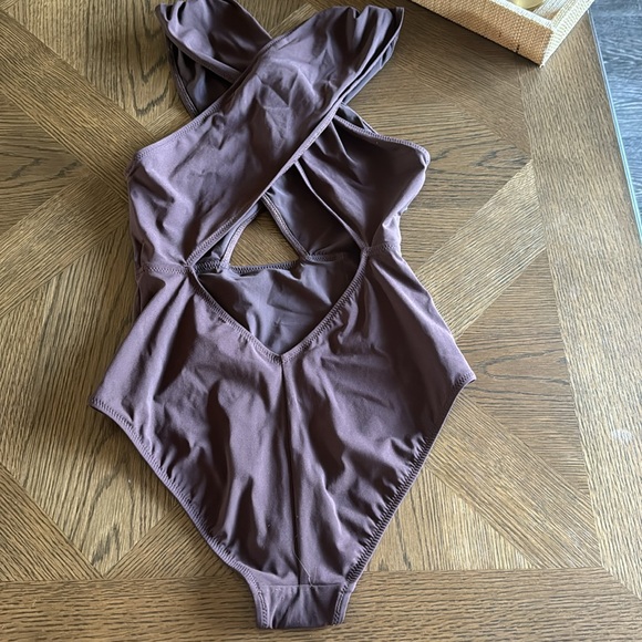 Ulla Johnson Kieran Maillot in Espresso, Size X-Large, $380 - Picture 15 of 17